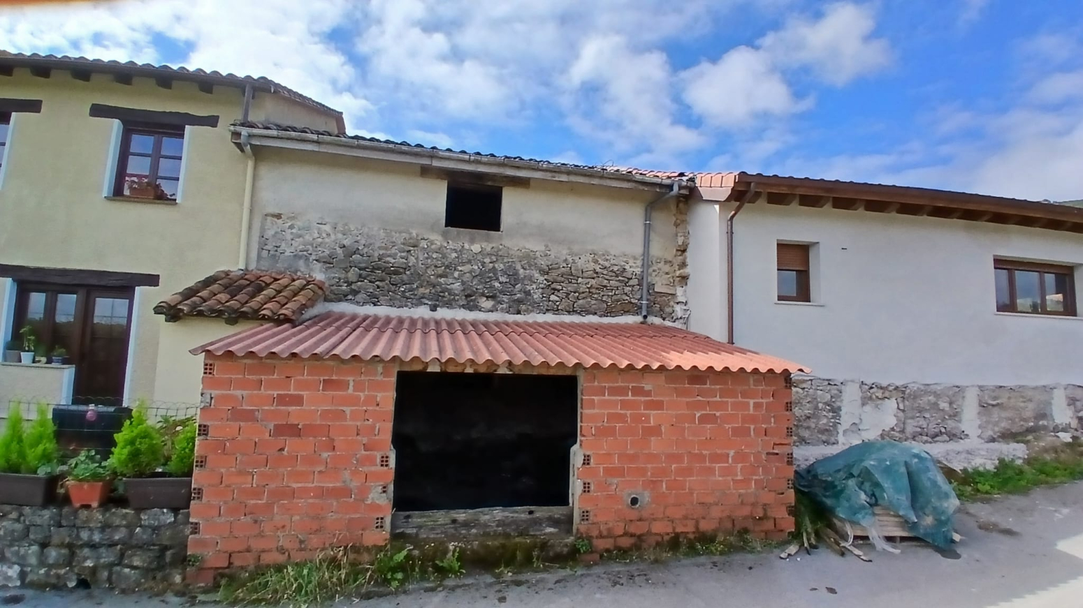 CUADRA EN ROIZ PARA REHABILITAR