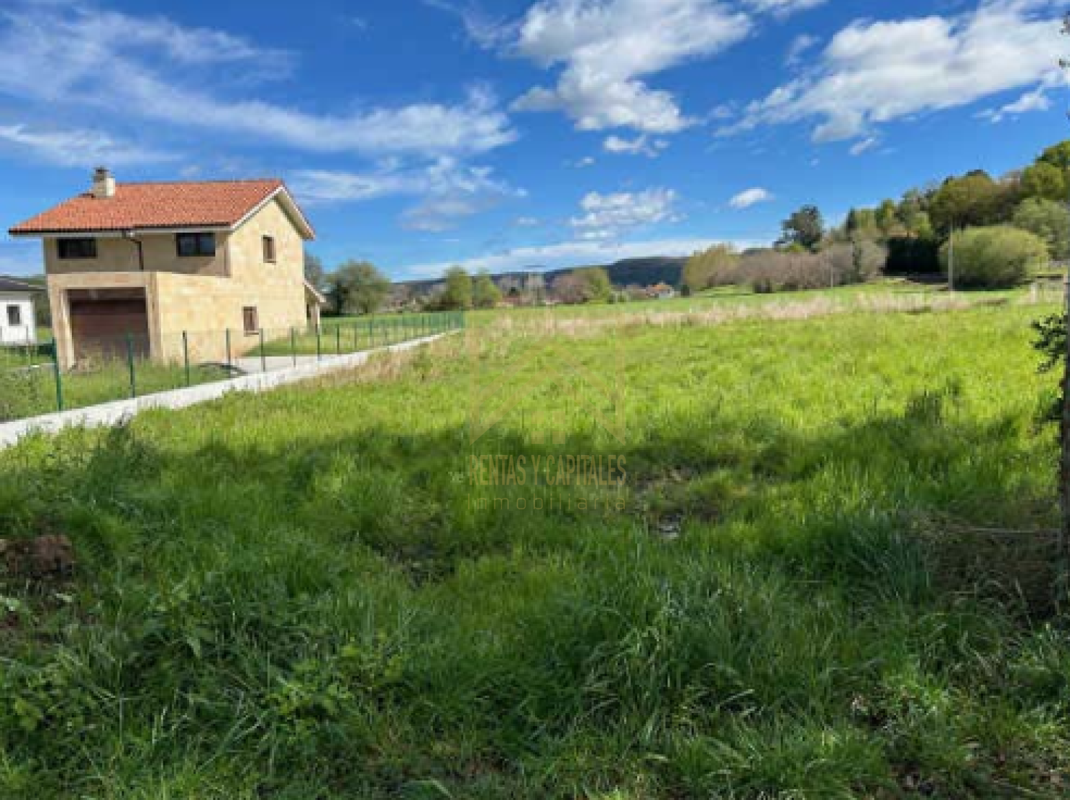 ¡¡¡OPORTUNIDAD!!! TERRENO CON LICENCIA PARA UNA VIVIENDA EN CARANDIA DE PIÉLAGOS