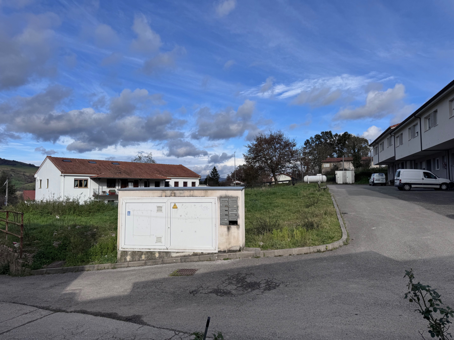 FINCA URBANA CON LICENCIA PARA EDIFICACIÓN INMEDIATA