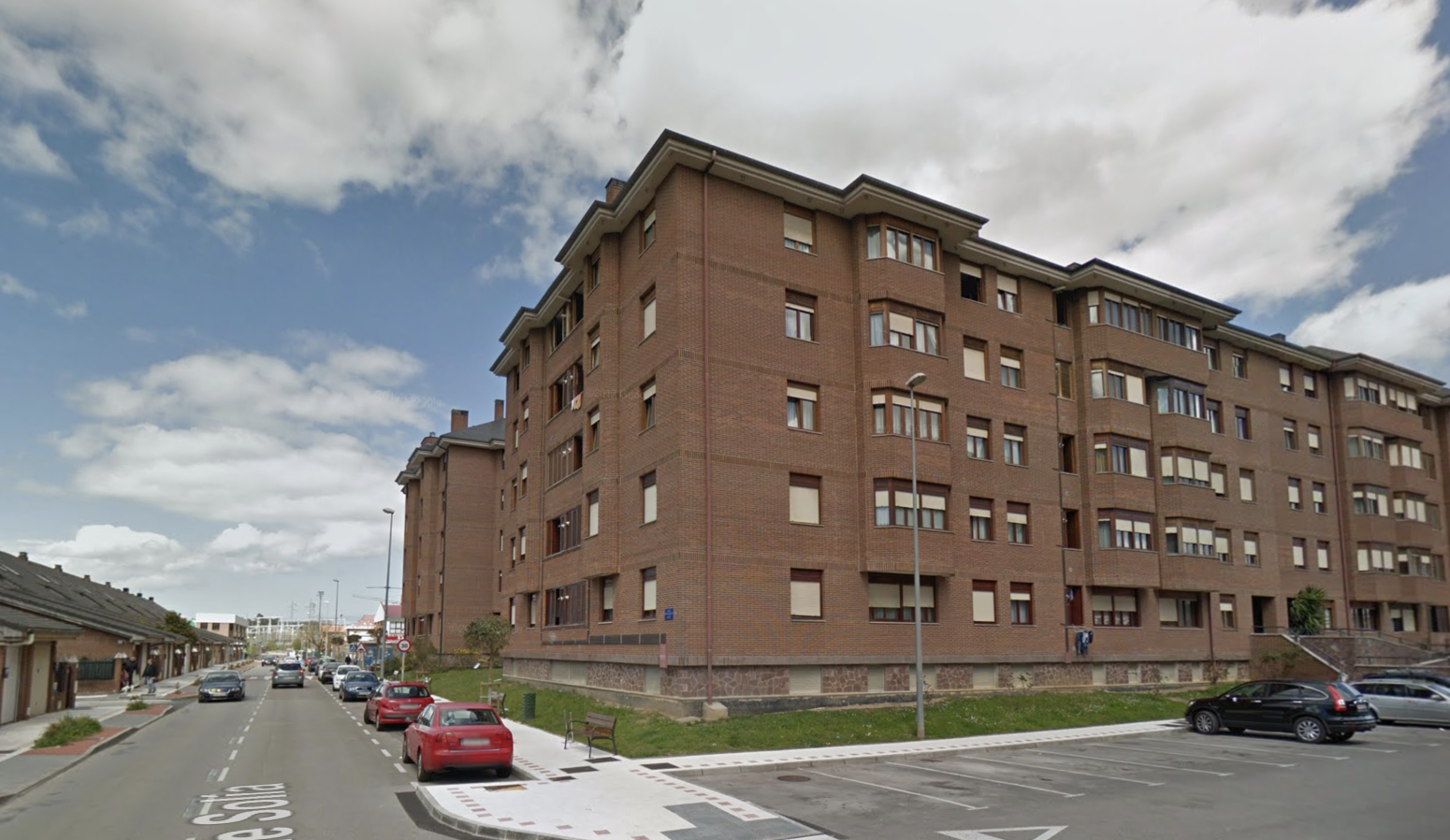 Piso en venta en El Astillero para entrar a vivir