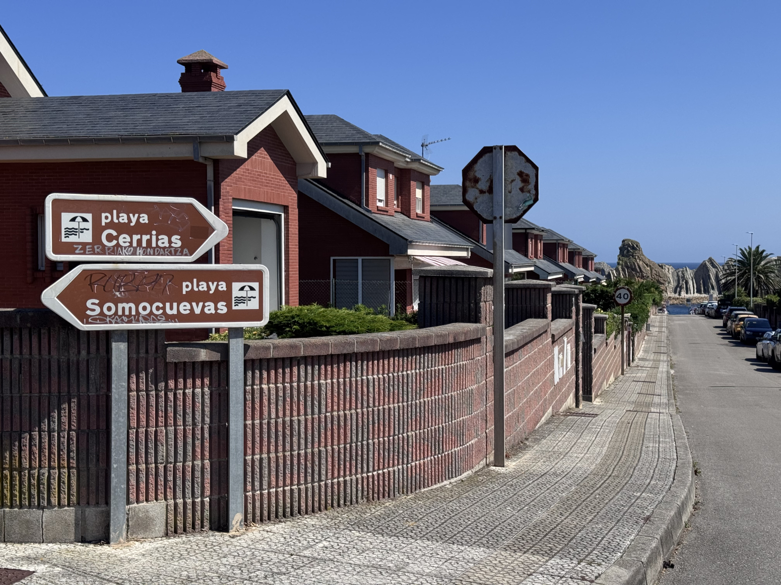 CHALET INDEPENDIENTE A 120 METROS DE LA PLAYA DE CERRÍAS