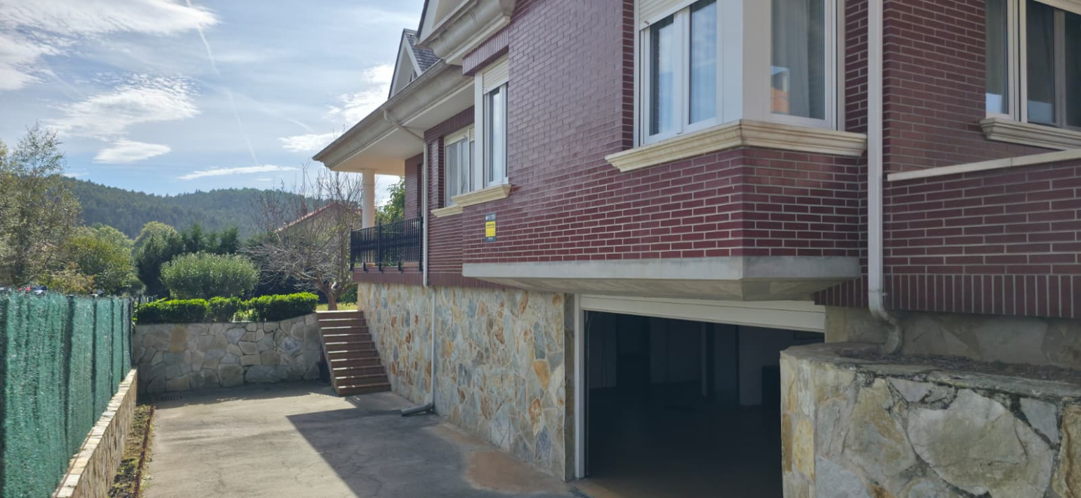 casa independiente buen estado en Parbayon