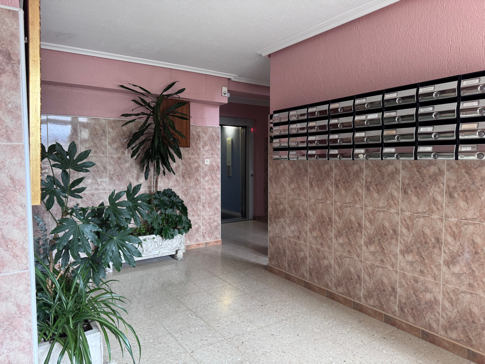 Piso junto a hospital 