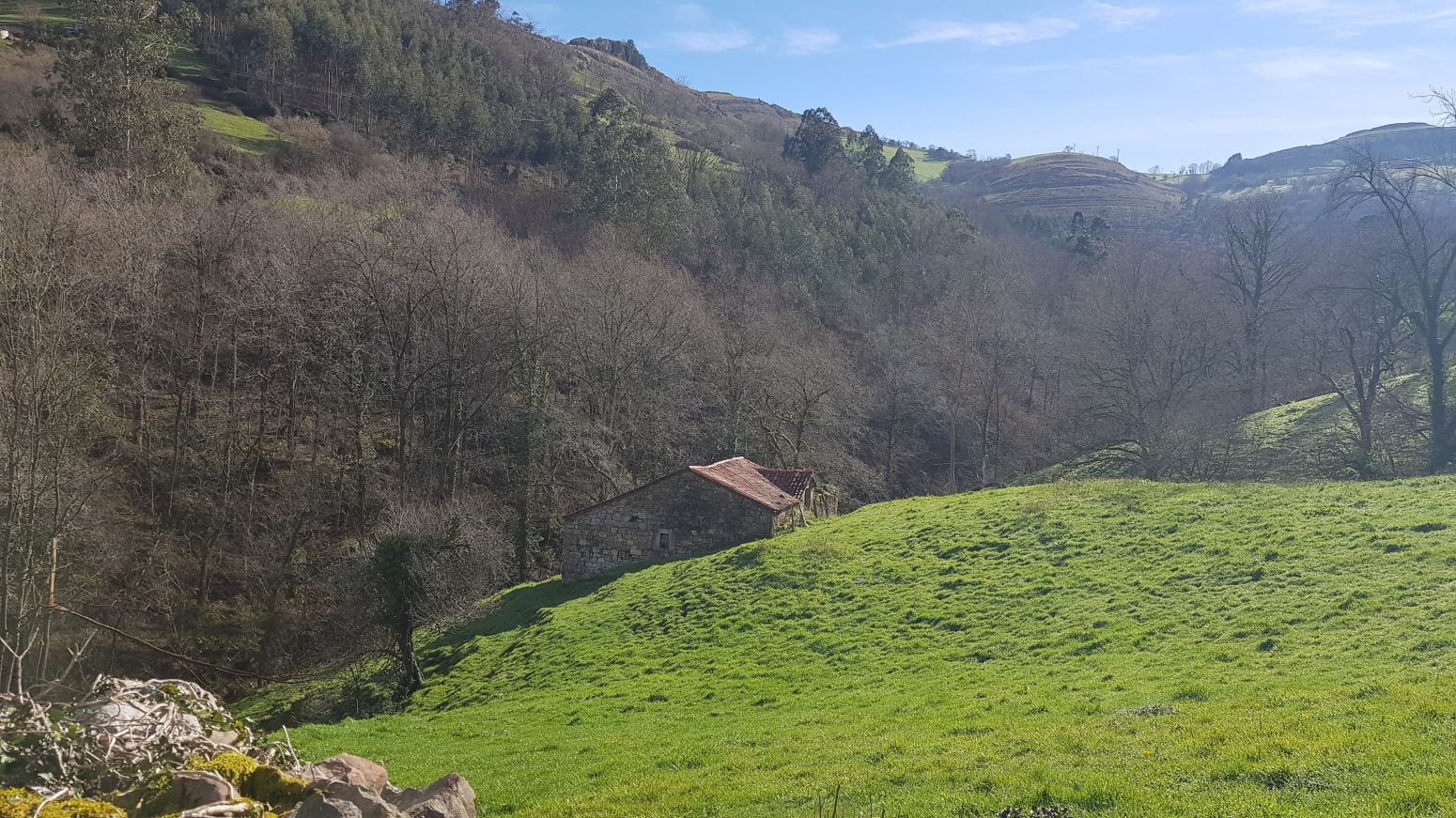 Cabaña pasiega a reformar entorno de ensueño 