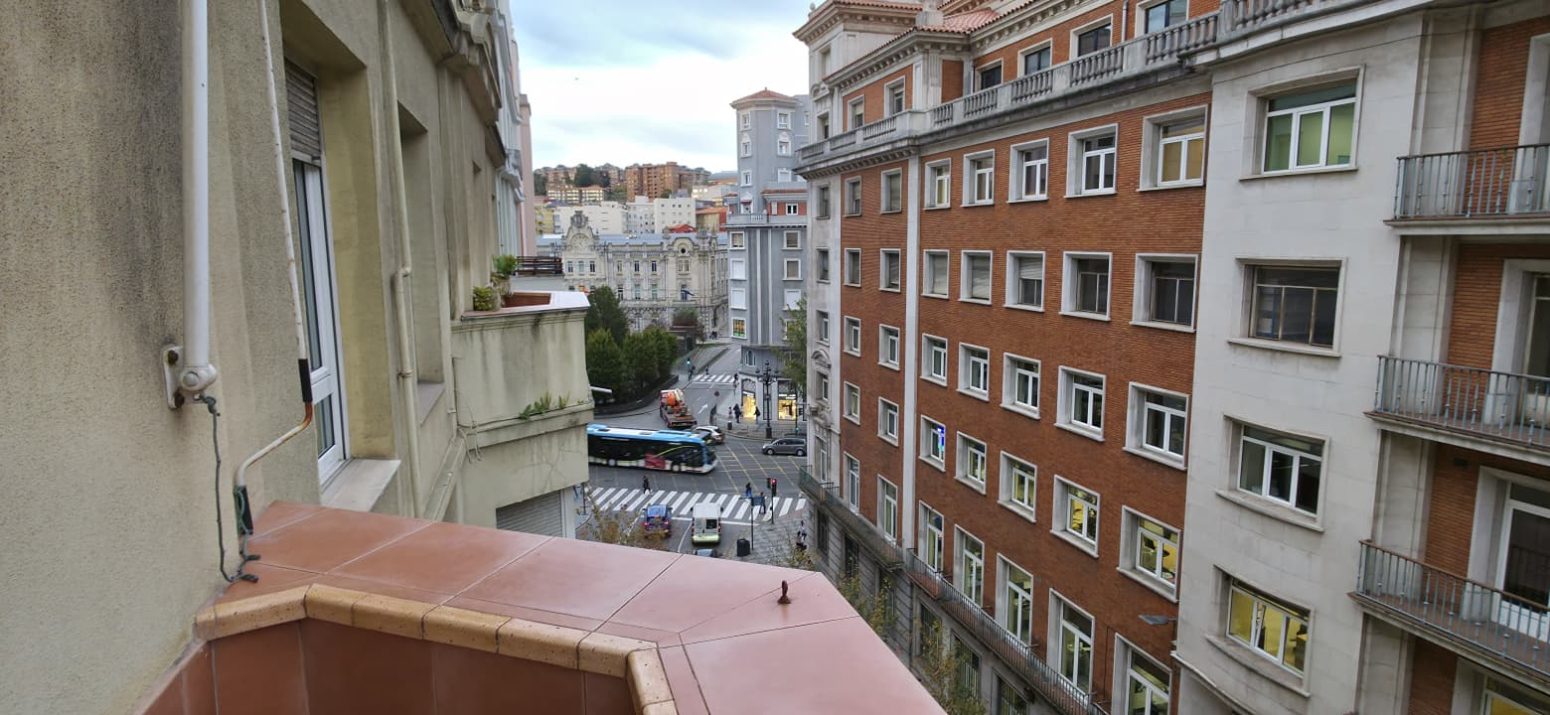 Piso para entrar a vivir en el centro de la ciudad de Santander