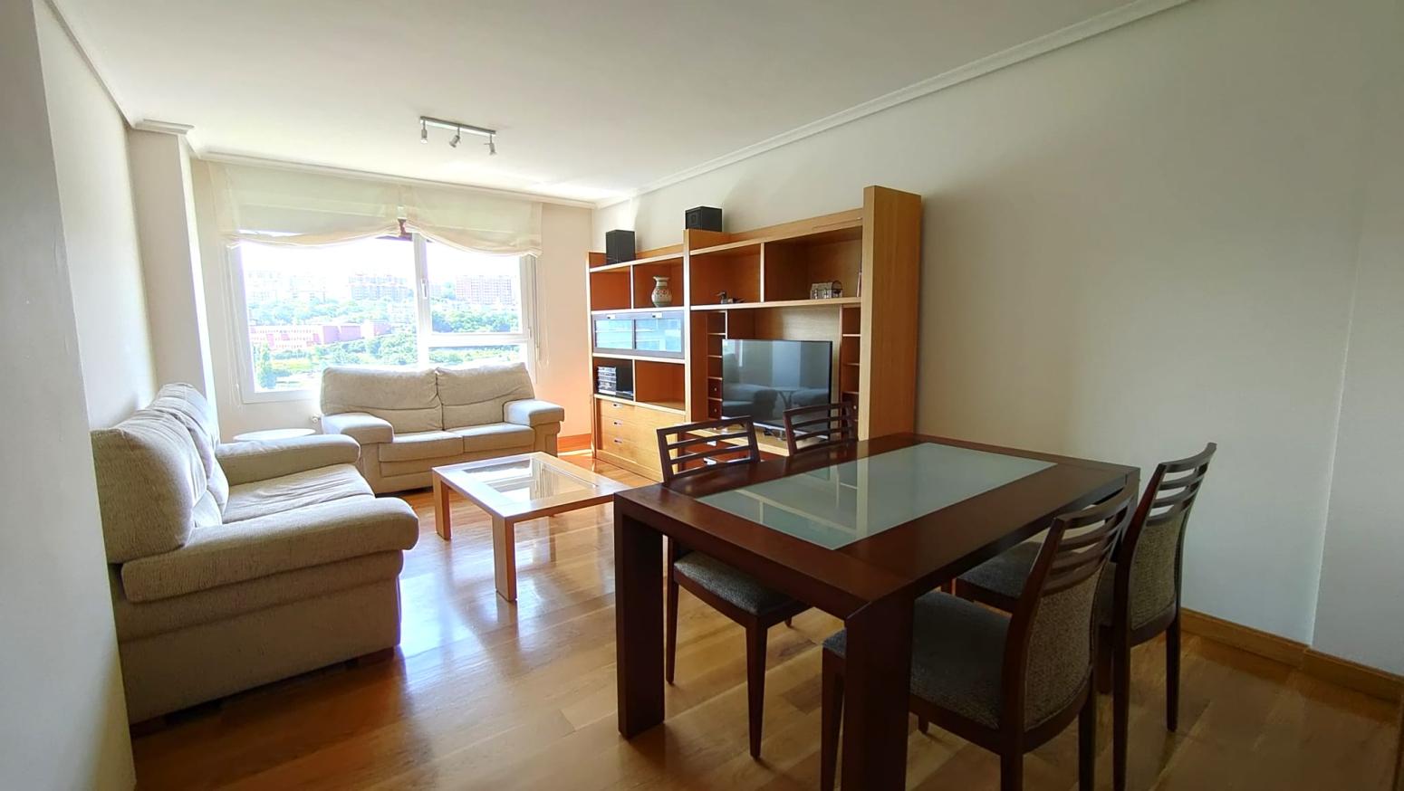 Piso en venta en Valdenoja