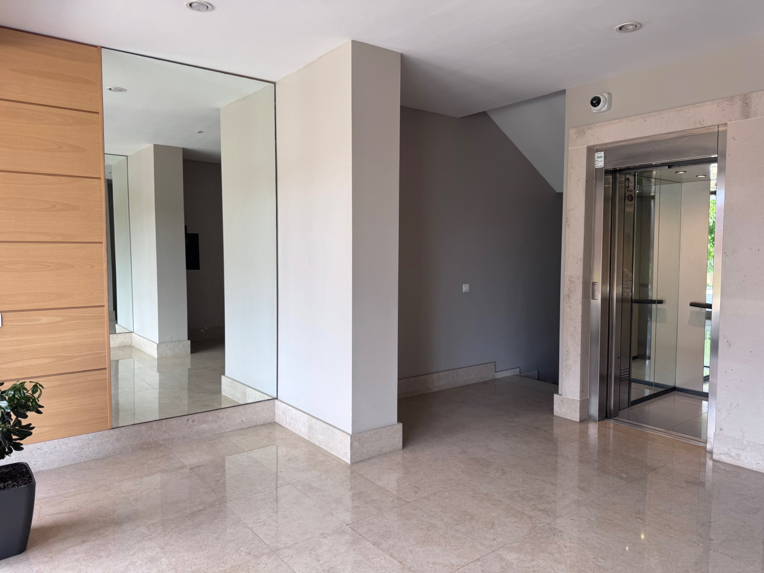 Piso en Urbanización privada junto a S-20 a 1,7km de la playa de El Sardinero
