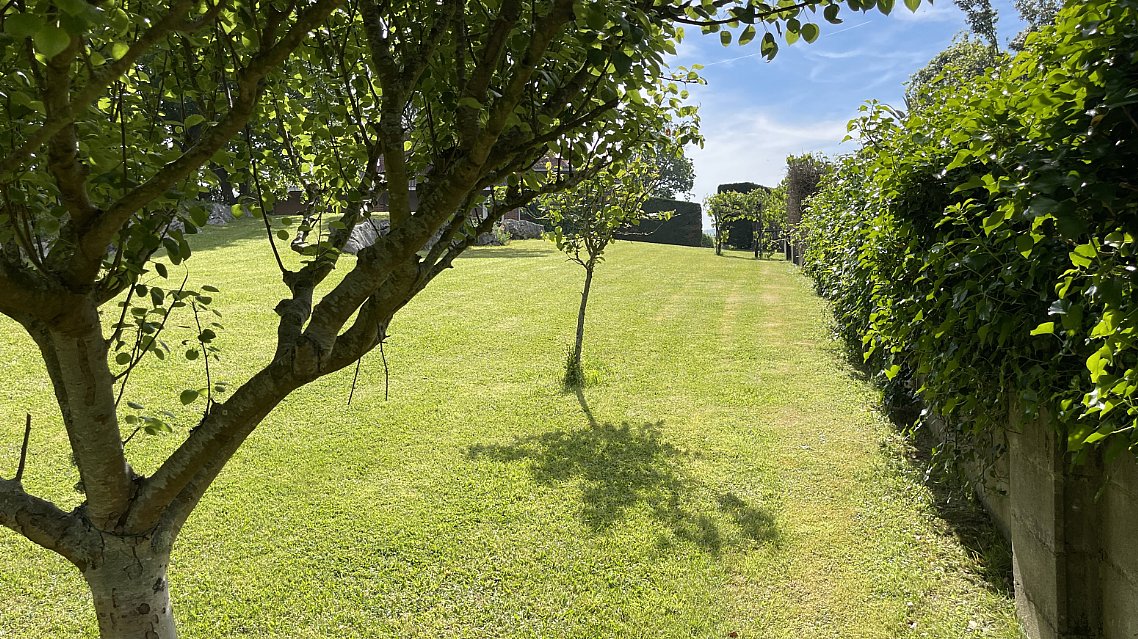 Chalet independiente con piscina privada en Islares