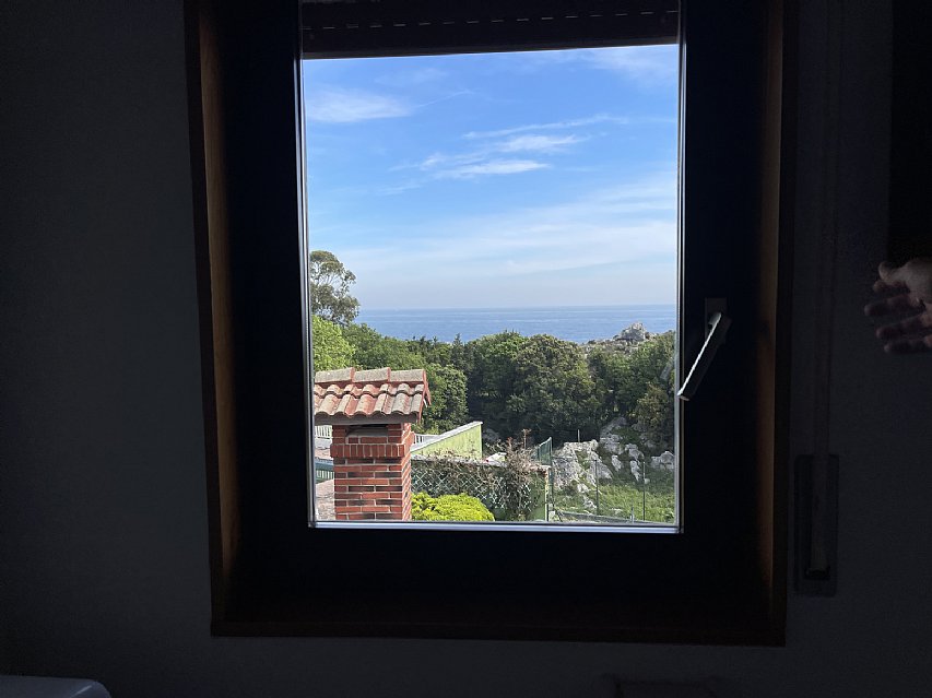 Chalet independiente con piscina privada en Islares