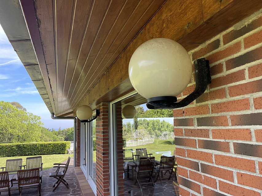 Chalet independiente con piscina privada en Islares