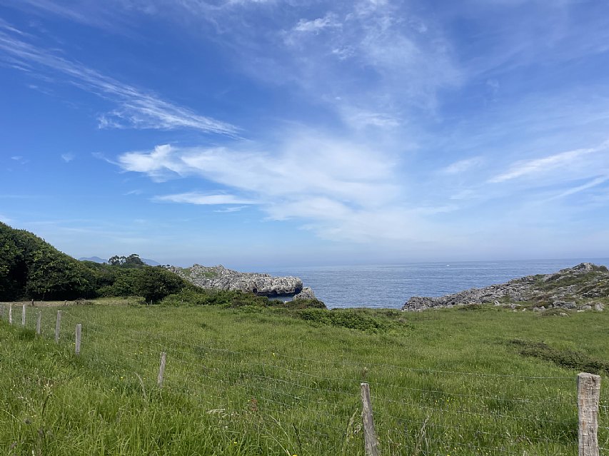 Chalet independiente con piscina privada en Islares