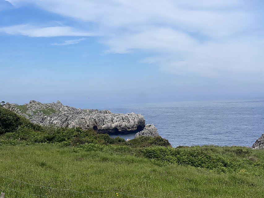 Chalet independiente con piscina privada en Islares