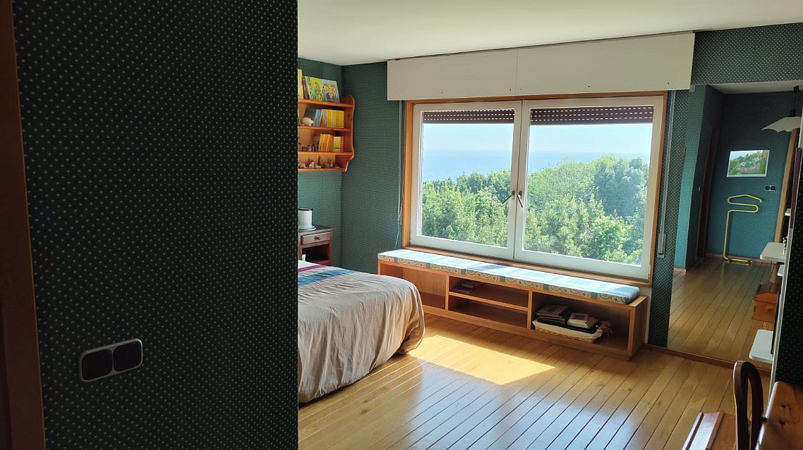 Chalet independiente con piscina privada en Islares