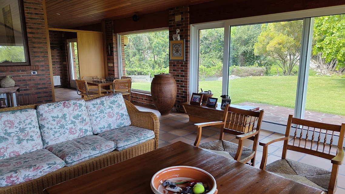 Chalet independiente con piscina privada en Islares