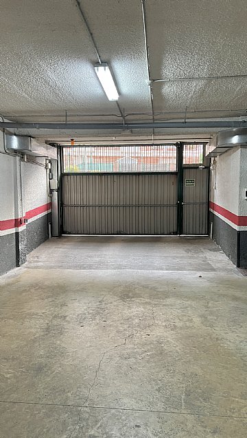 PISO DE 3 HAB Y 2 BAÑOS CON GARAJE EN ENTRAMBASAGUAS