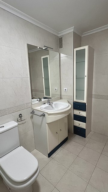 PISO DE 3 HAB Y 2 BAÑOS CON GARAJE EN ENTRAMBASAGUAS