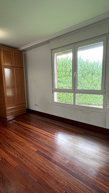 PISO DE 3 HAB Y 2 BAÑOS CON GARAJE EN ENTRAMBASAGUAS