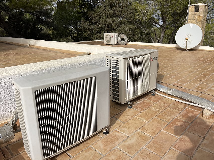 Casa independiente de 3 habitaciones con parcela de 1300 metros en Formentera