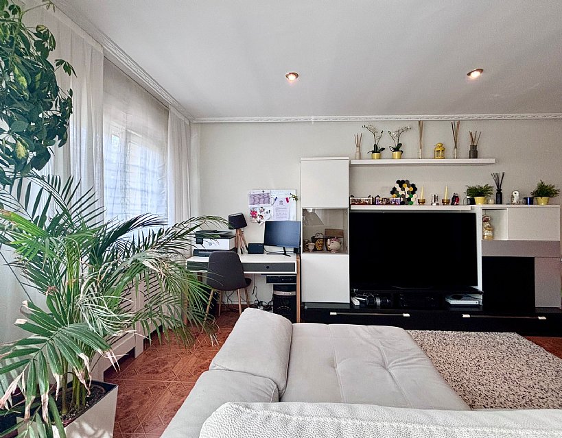 Estupendo piso en Los Corrales de Buelna