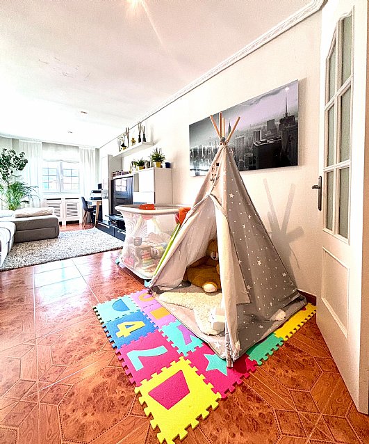 Estupendo piso en Los Corrales de Buelna