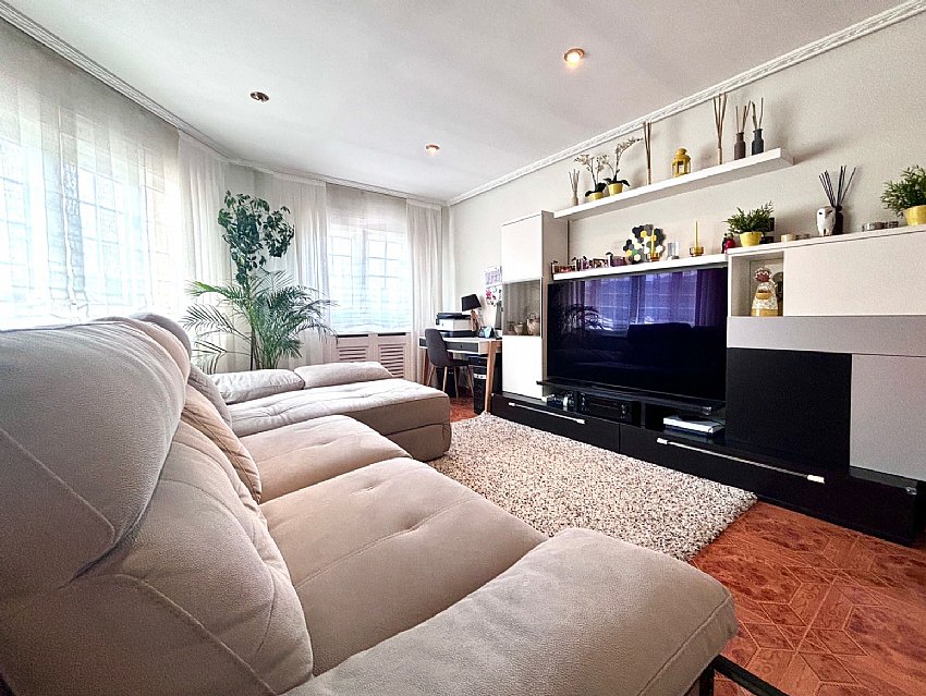 Estupendo piso en Los Corrales de Buelna