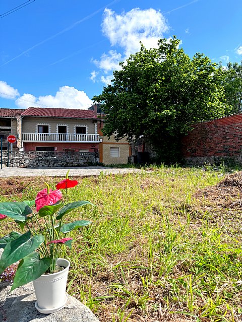 Casa con jardin en Puente Arce