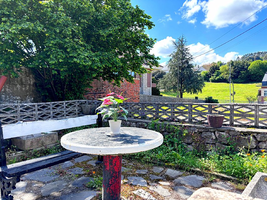 Casa con jardin en Puente Arce