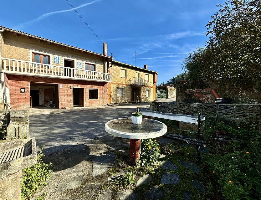 casa reformada con encanto en Puente Arce