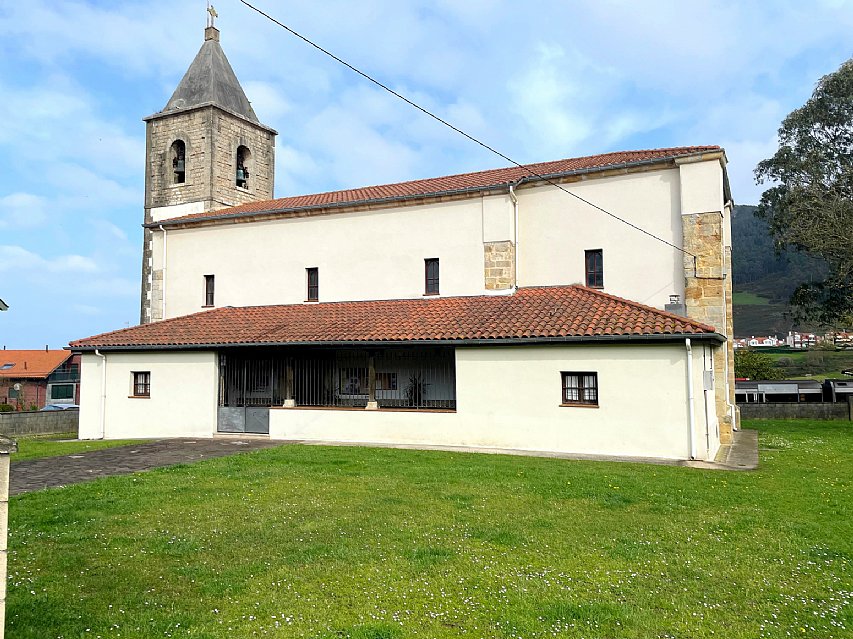Estupenda vivienda con jardín privado, garaje y piscina comunitaria 