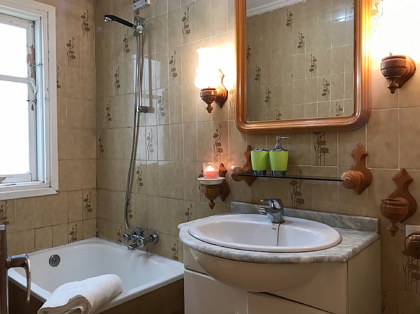 Piso de 3 habitaciones con ascensor y balcón en el centro de Reinosa