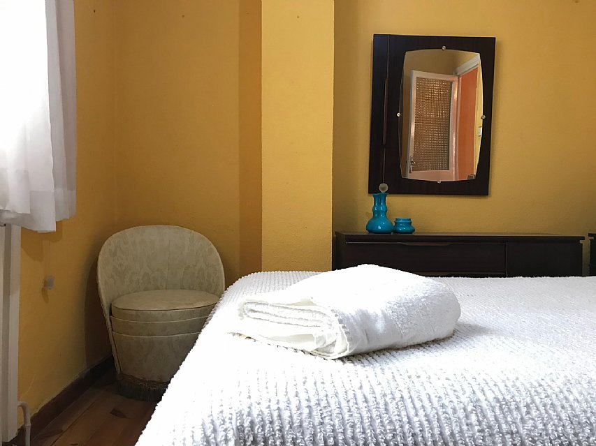 Piso de 3 habitaciones con ascensor y balcón en el centro de Reinosa