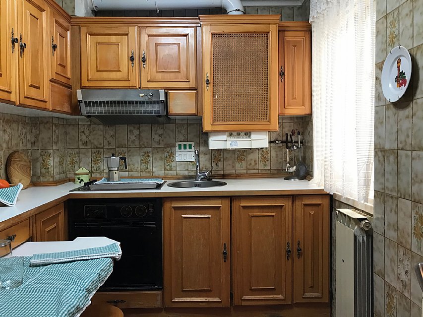 Piso de 3 habitaciones con ascensor y balcón en el centro de Reinosa