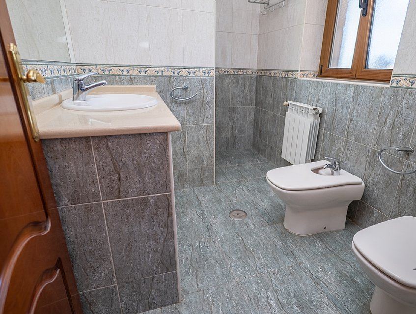 Espectacular chalet independiente en Reocin