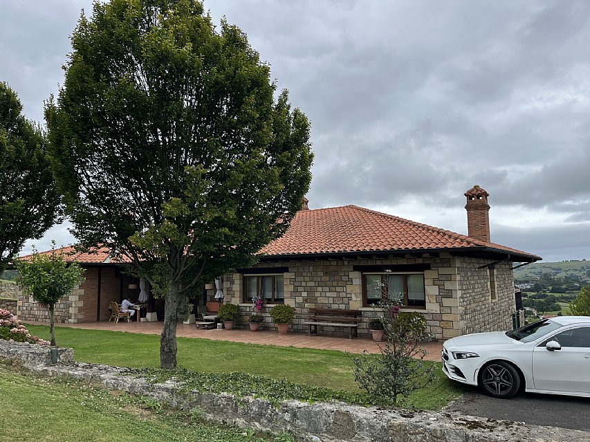 Espectacular chalet independiente en Reocin