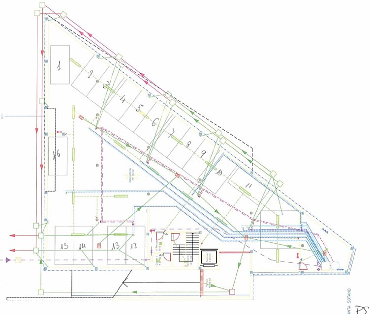 Suelo terciario con licencia para construir 16 apartamentos, 16 garajes y 1 local