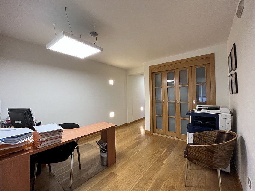 Alquiler de oficina con posibilidad de uso residencial