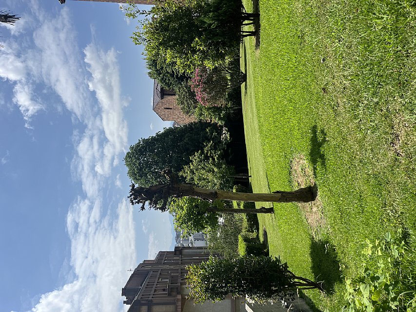 Piso de 3 hab y 2 baños con garaje y balcon en Valdenoja