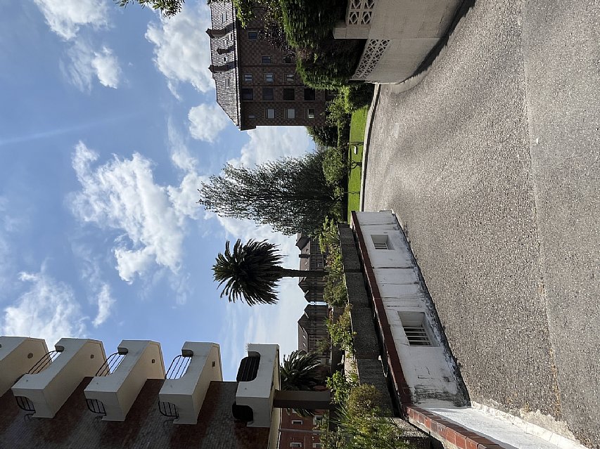 Piso de 3 hab y 2 baños con garaje y balcon en Valdenoja