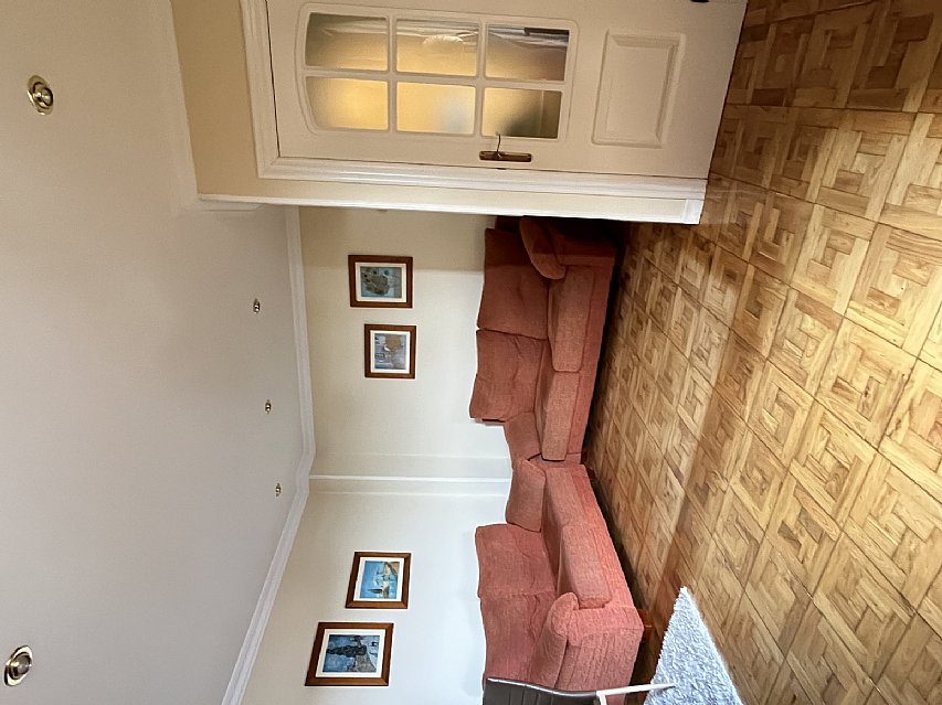 Piso de 3 hab y 2 baños con garaje y balcon en Valdenoja