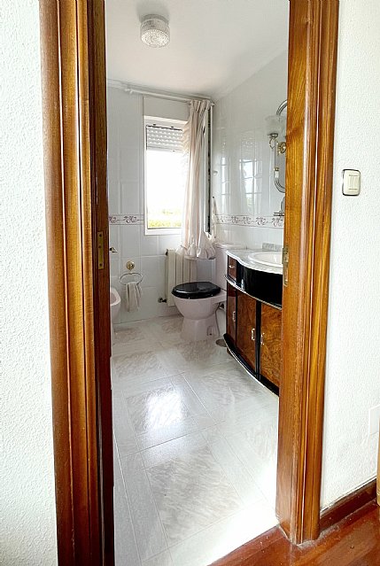 Chalet independiente con jardin privado en Santander