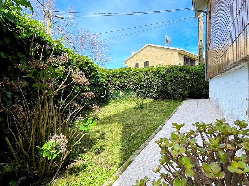 Chalet independiente con jardin privado en Santander