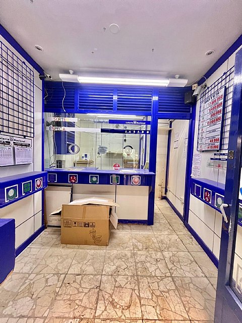 Local a pie de calle en zona prime en el centro de Santander