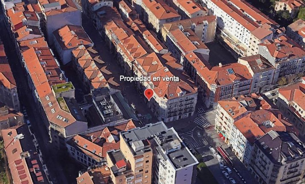 Local a pie de calle en zona prime en el centro de Santander