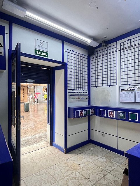 Local a pie de calle en zona prime en el centro de Santander