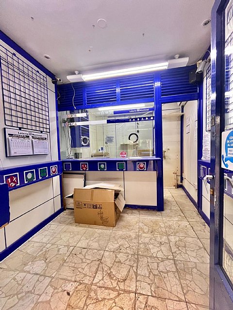 Local a pie de calle en zona prime en el centro de Santander