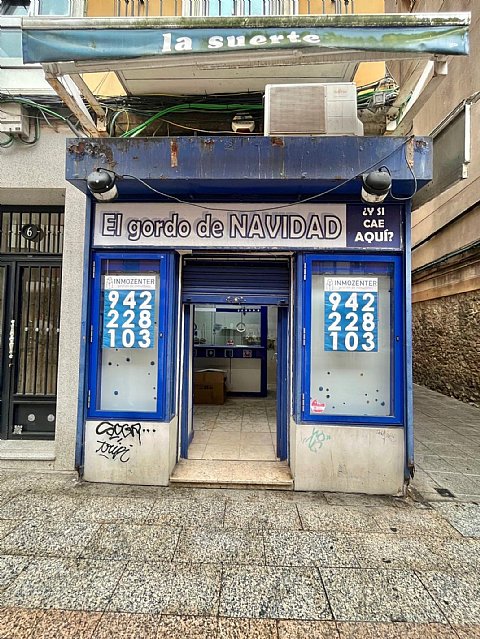 Local a pie de calle en zona prime en el centro de Santander