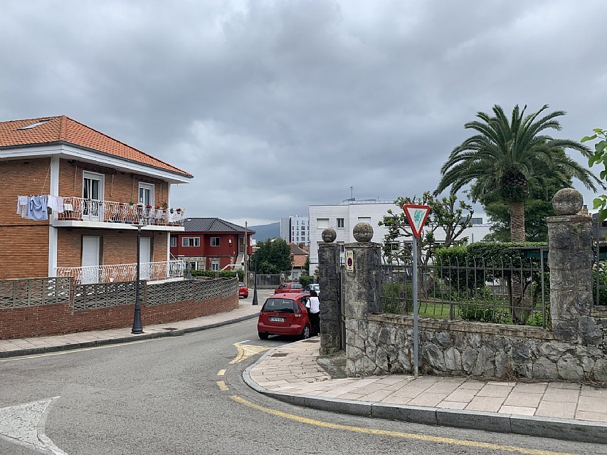 Piso al sur de 4 hab y 2 baños con balcón reformado en Ciudad Jardin