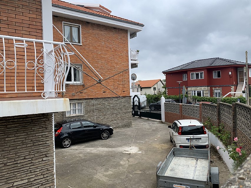 Piso al sur de 4 hab y 2 baños con balcón reformado en Ciudad Jardin