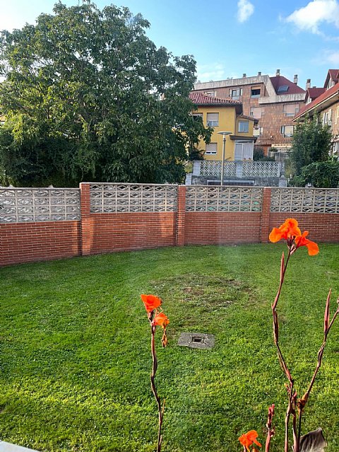 Piso al sur de 4 hab y 2 baños con balcón reformado en Ciudad Jardin