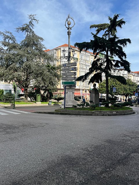 Piso recien reformado de 3 habitacion y 2 baños con balcon en el centro de Santander